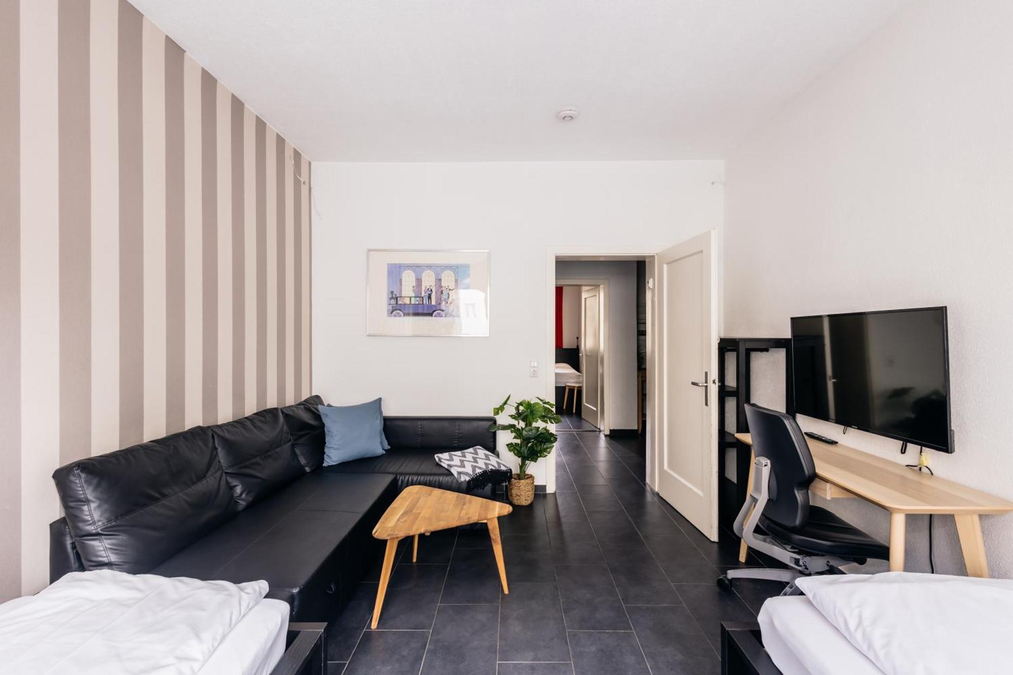 הנובר Centrally Located 2-Room Apartment מראה חיצוני תמונה