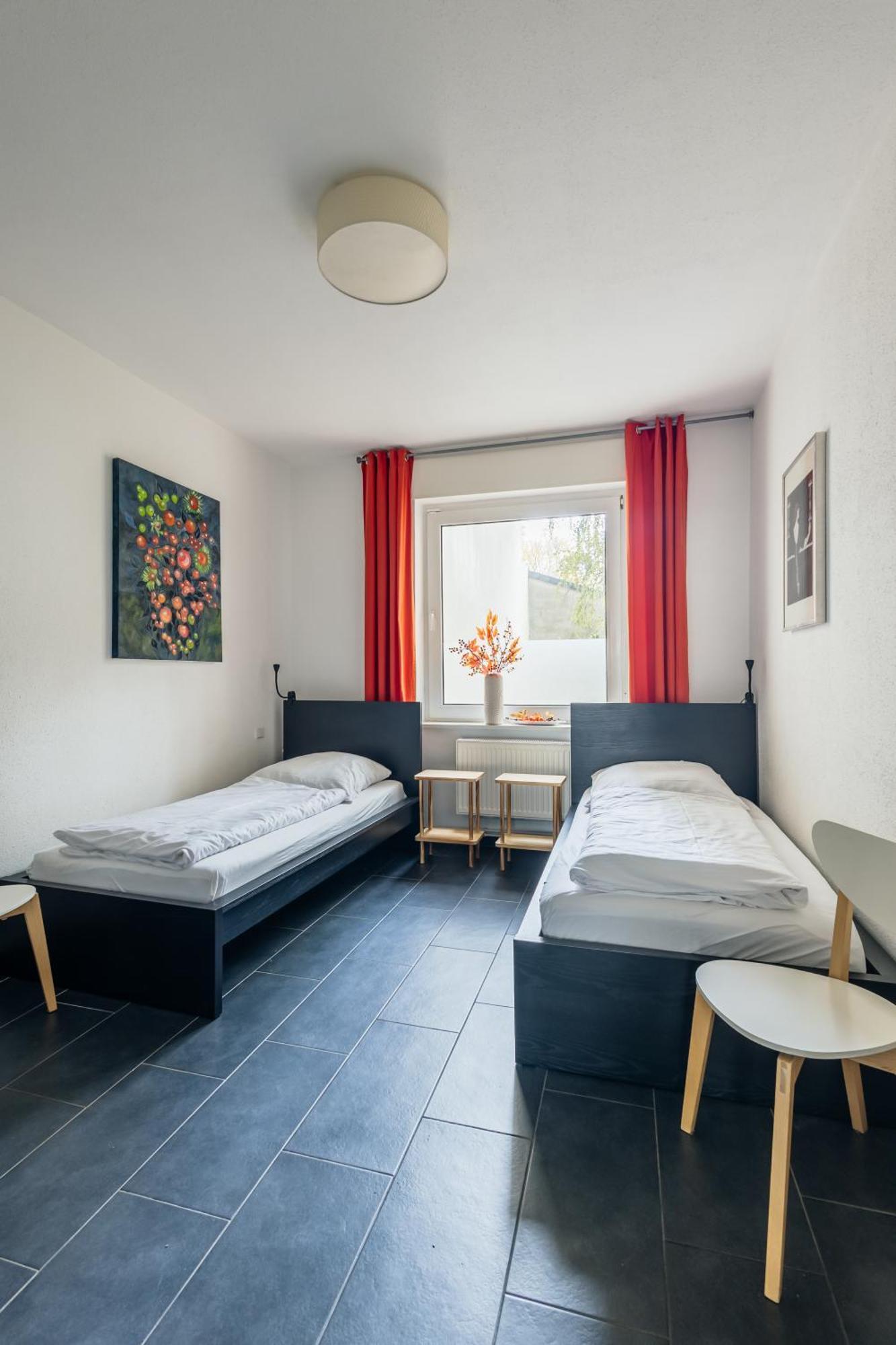 הנובר Centrally Located 2-Room Apartment מראה חיצוני תמונה