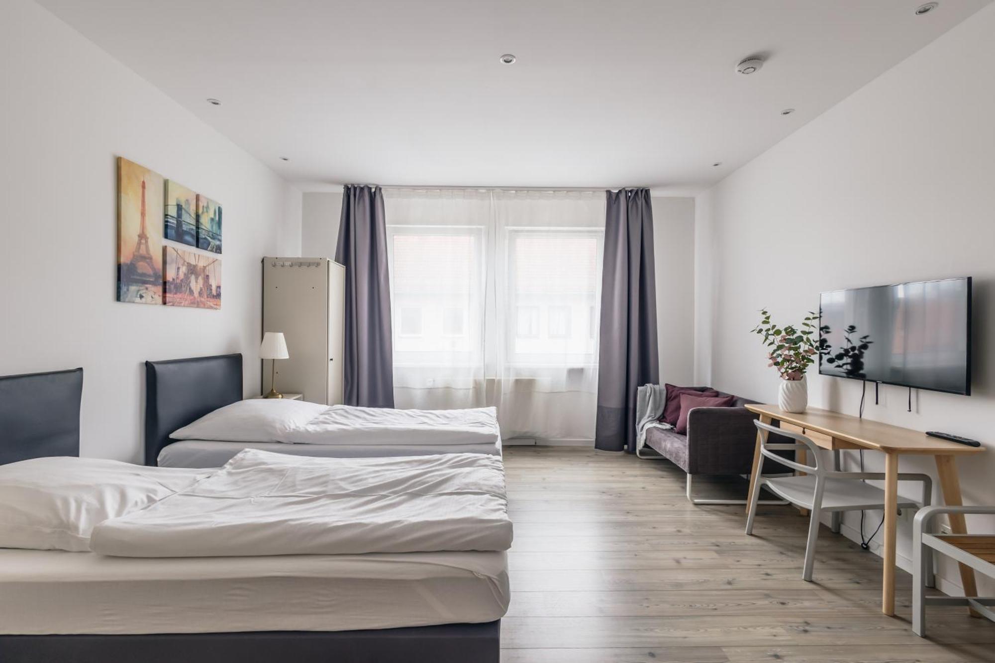 הנובר Centrally Located 2-Room Apartment מראה חיצוני תמונה