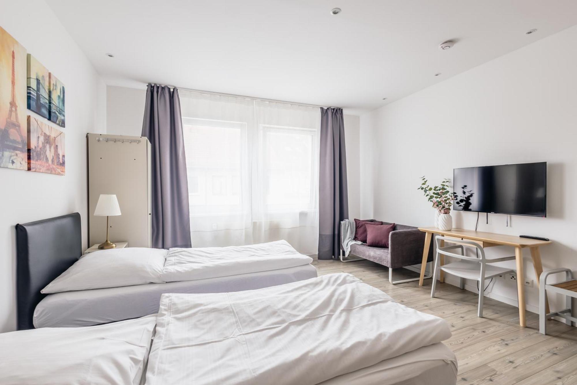 הנובר Centrally Located 2-Room Apartment מראה חיצוני תמונה