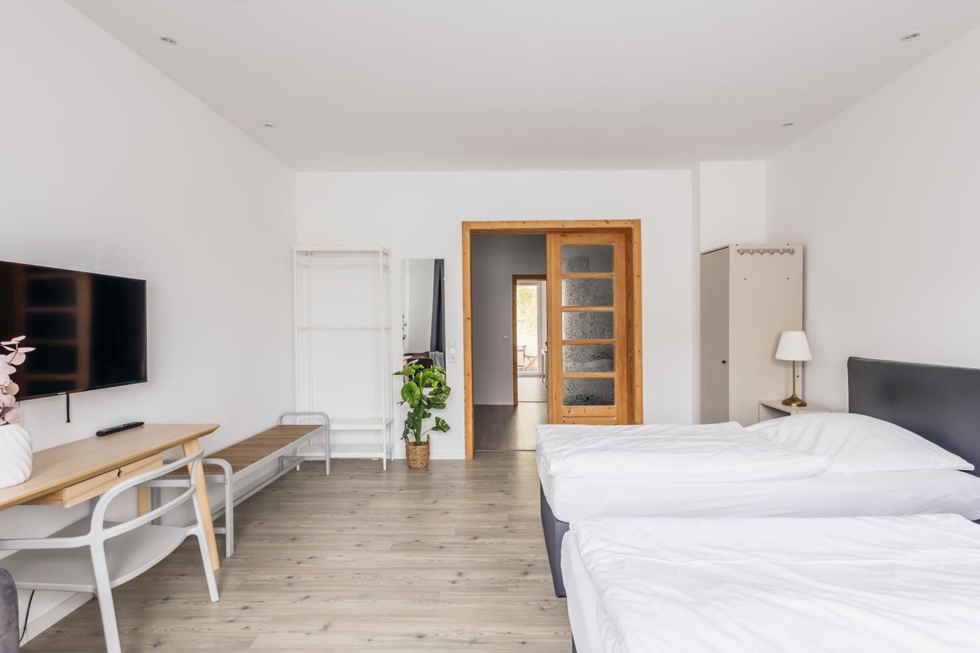 הנובר Centrally Located 2-Room Apartment מראה חיצוני תמונה
