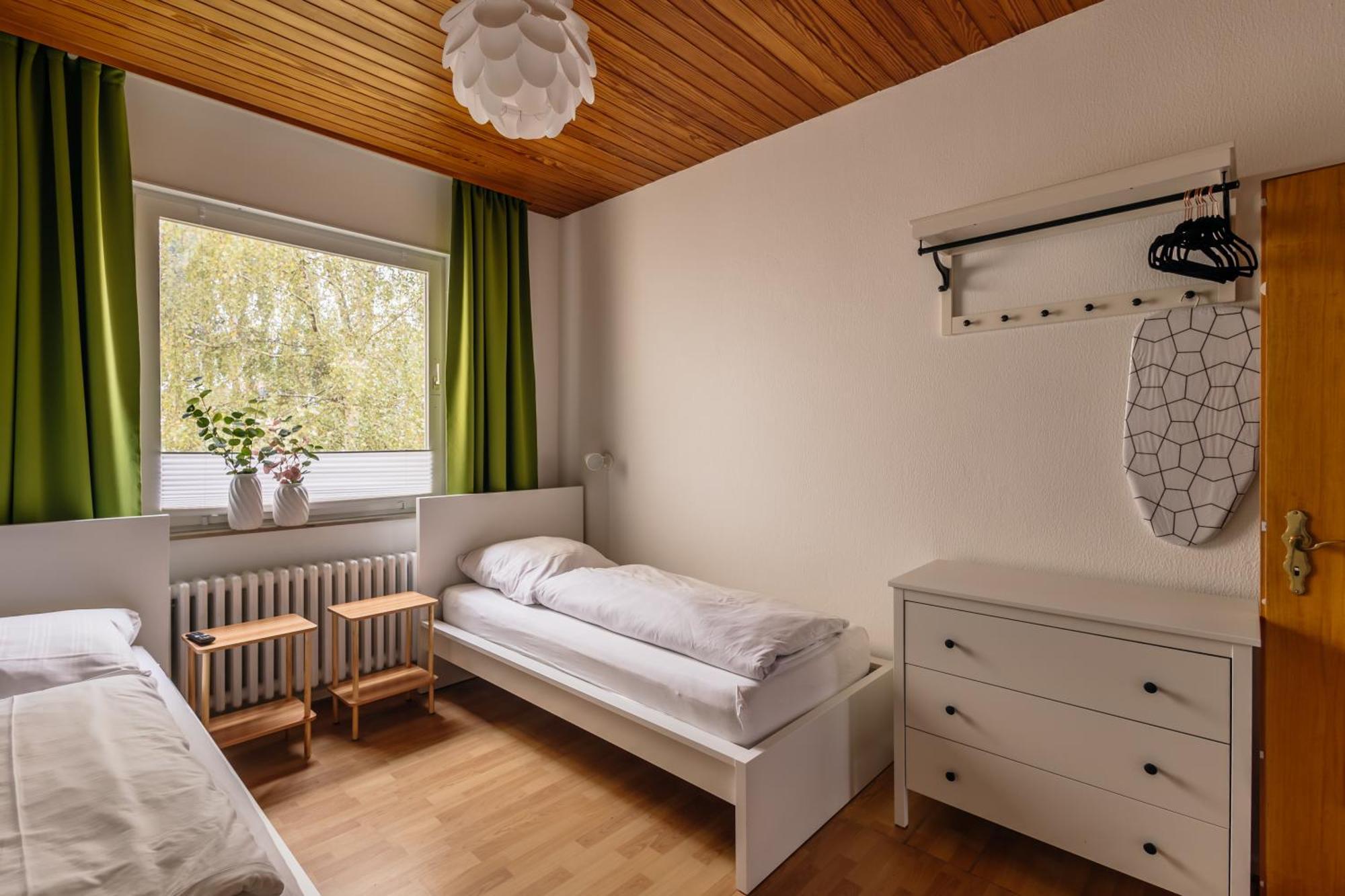 הנובר Centrally Located 2-Room Apartment מראה חיצוני תמונה