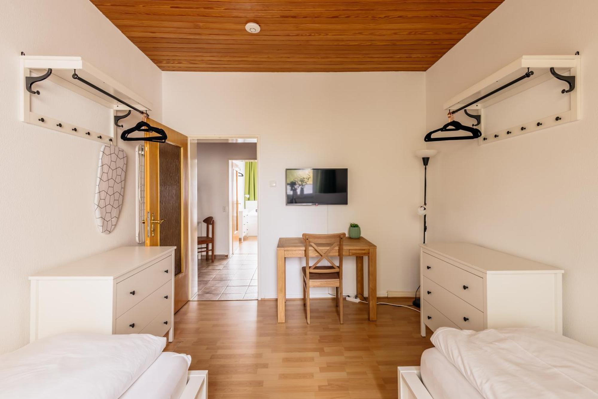 הנובר Centrally Located 2-Room Apartment מראה חיצוני תמונה