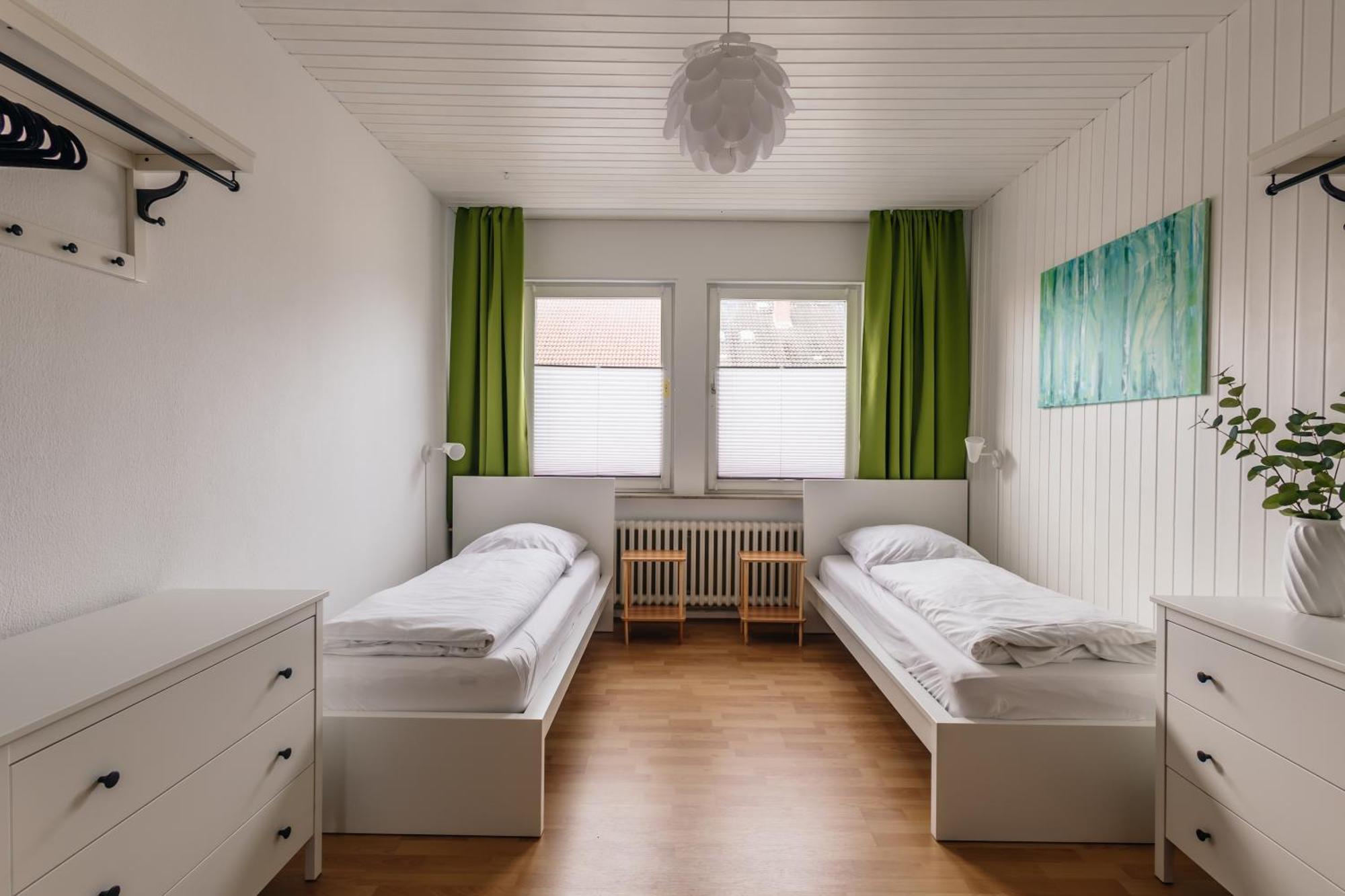 הנובר Centrally Located 2-Room Apartment מראה חיצוני תמונה