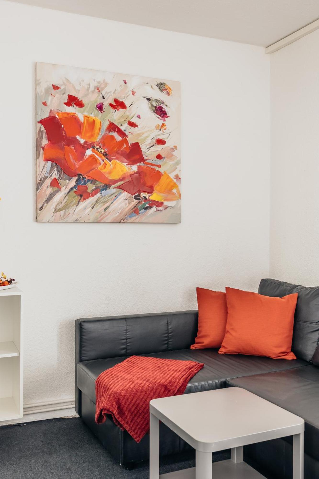 הנובר Centrally Located 2-Room Apartment מראה חיצוני תמונה